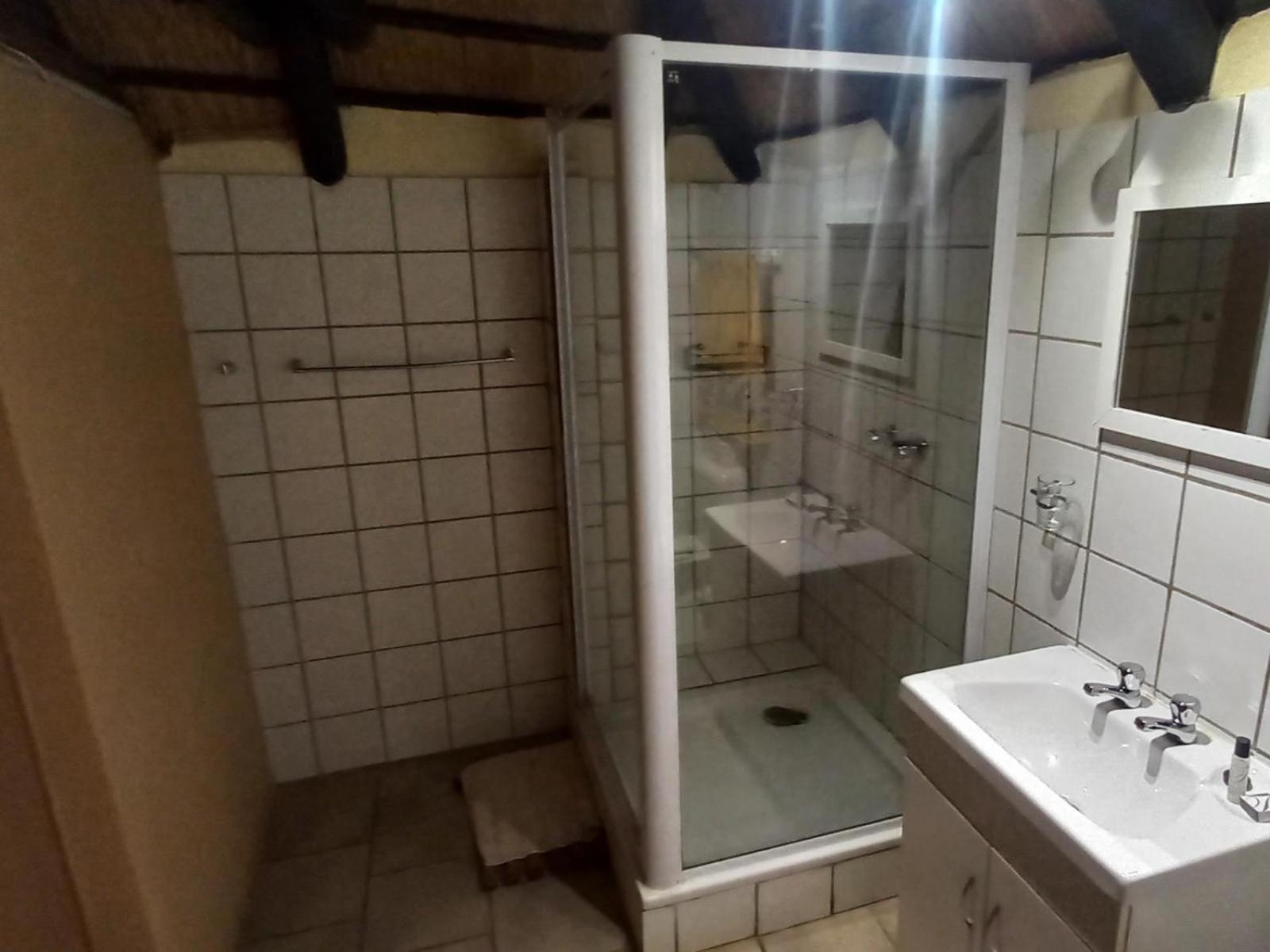 Ombinda Country Lodge Outjo Chambre photo