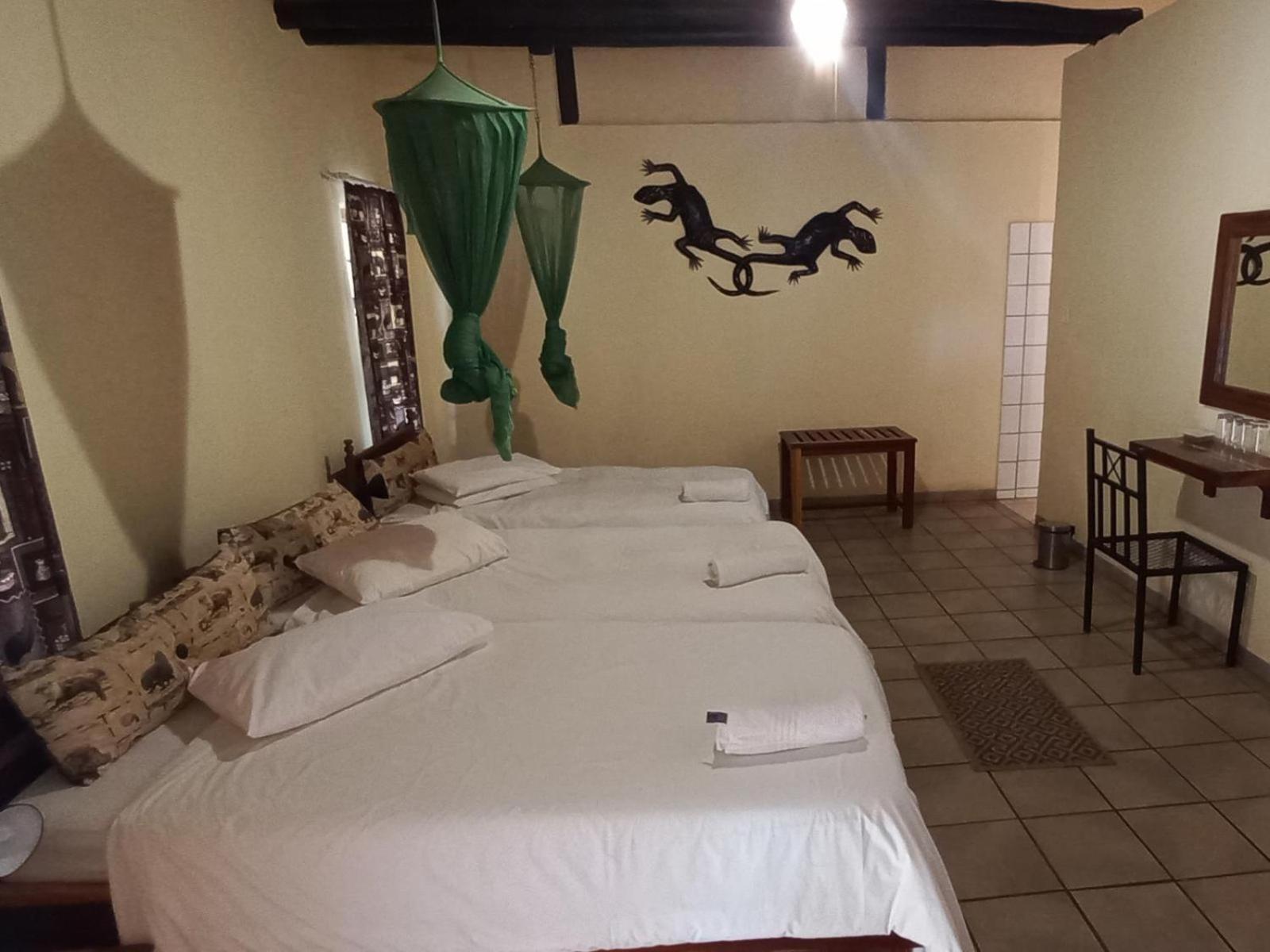 Ombinda Country Lodge Outjo Chambre photo