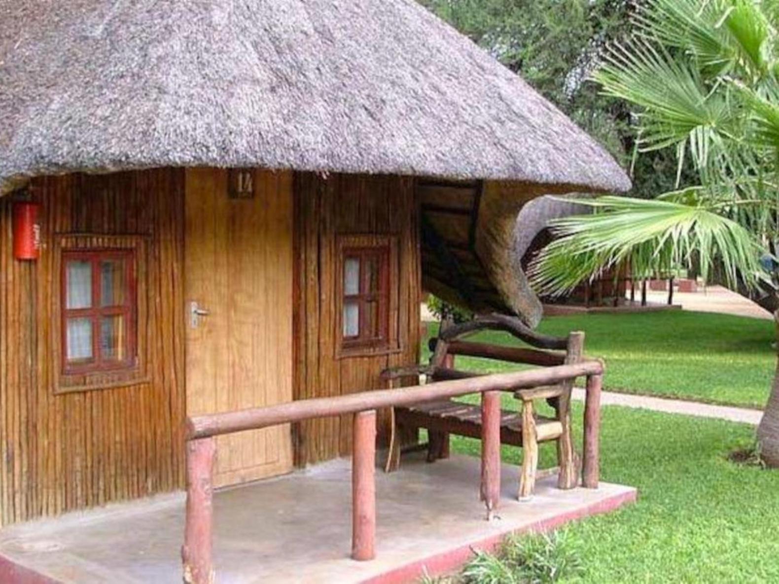 Ombinda Country Lodge Outjo Extérieur photo
